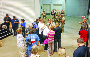 Tiroteo afuera de exposicin de cartones de Mahoma Tiroteo afuera de exposicin de cartones de Mahoma