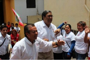 El dirigente nacional del PRI realiz� una gira de trabajo por el DF, donde se reuni� con candidatos 