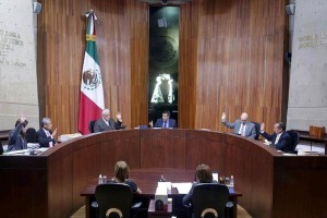 Aspecto de la sesi�n de esta noche del Tribunal Electoral del Poder Judicial de la Federaci�n