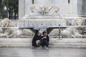 Cae lluvia ligera en la Ciudad Se espera clima despejado a medio nublado durante la maana