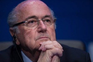 Blatter tambin es investigado: NYT De acuerdo con el New York Times el escndalo de corrupcin tambin habra alcanzado al ex president
