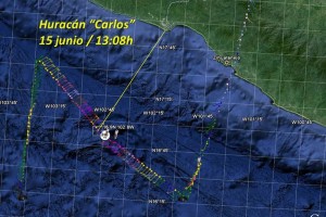 <i>Carlos</i> se intensifica nuevamente a huracn categora 1 La Conagua adems inform que aviones cazahuracanes realizan misiones simultneas por