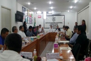 En la entidad, compiten un total de 28 candidatos a diputados, incluyendo un independiente