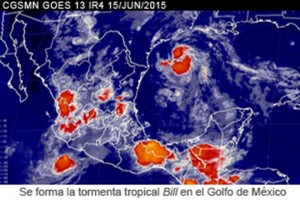 Bill se ubica aproximadamente a 320 km al noreste de la desembocadura del R�o Bravo y a 385 km al no