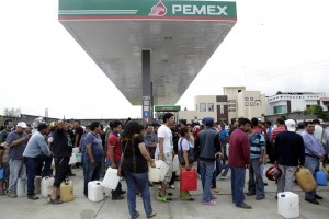 Fuentes del gobierno de Oaxaca informaron que en los cinco puntos se hizo el abastecimiento de gasol
