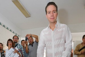 El gobernador de Chiapas, Manuel Velasco Coello, pidi� a los ciudadanos ejercer  su voto de manera p